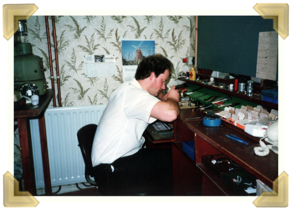 Ian Bott âWatchmakerâ, Marianâs Jewellers, Union St. Wednesbury. 1986